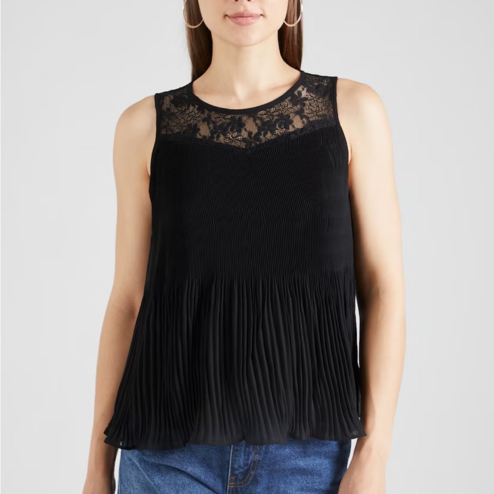 Lulu's Black Lace and Pleated Blouse Size Large